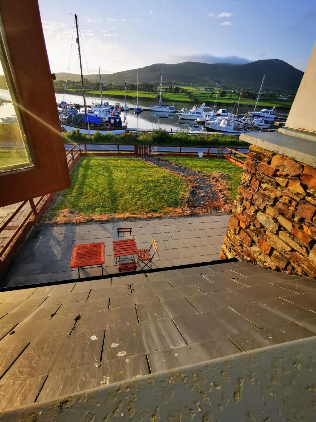 Picturesque Riverside Home Cahersiveen Esterno foto